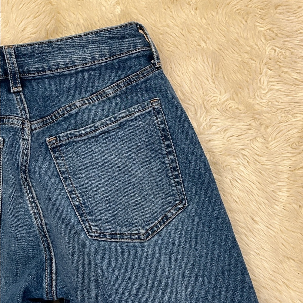 Old Navy OG Straight High Rise Jeans Size 8 - Picture 8 of 11